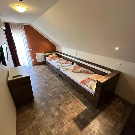 Balatonfueredi Borostyan Panzio Oda ve Kahvaltı Balatonfüred